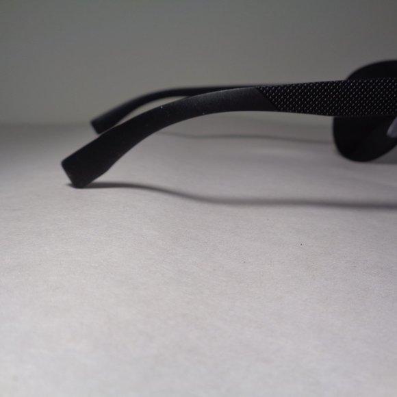 Lacoste L185S Matte Black New Women\'s Sunglasses main image 4